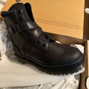 Dr Martens Black 1460 BeX Tech women’s Boots